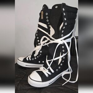 NEW Knee High Black and White Tall Lace-Up Canvas Runners - 6US